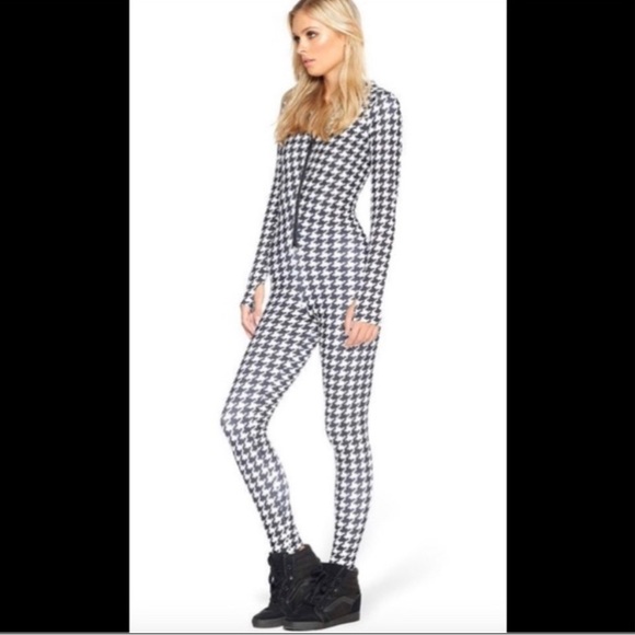 Blackmilk Rare Houndstooth Snuggle Suit In Size Large - Picture 3 of 8
